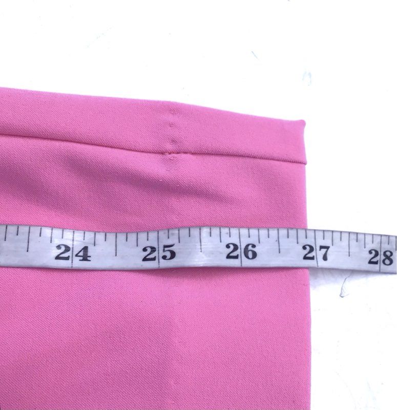 NWT Luxletic Lilly Pulitzer Women's Confetti Pink Alston Cropped Pant - Size 00