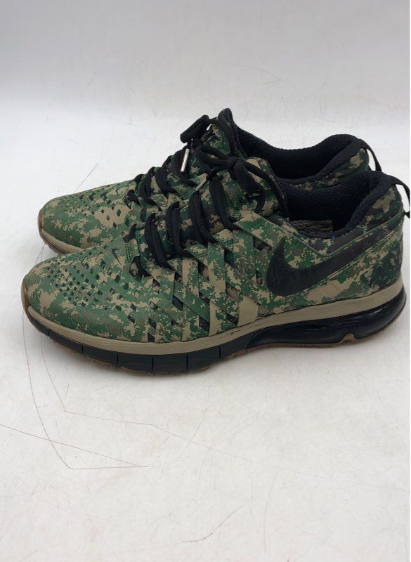 Nike Men&#39;s Fingertrap Max Green Athletic Shoes - Size 11