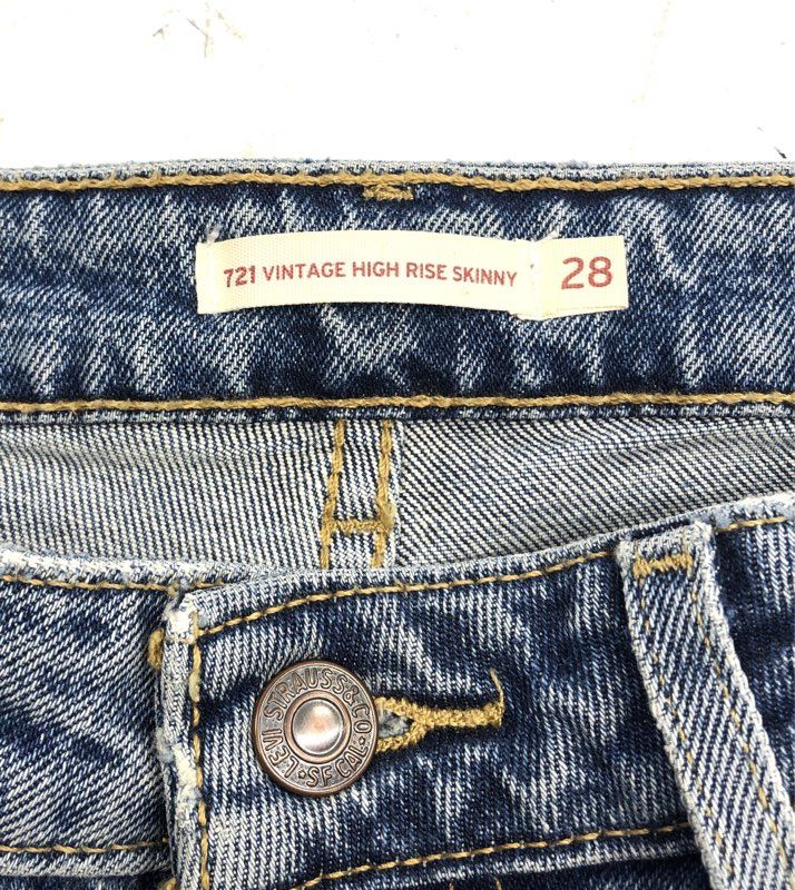 Levi's Women's 721 Vintage High Rise Skinny Blue Distressed Seam Jeans Sz 28