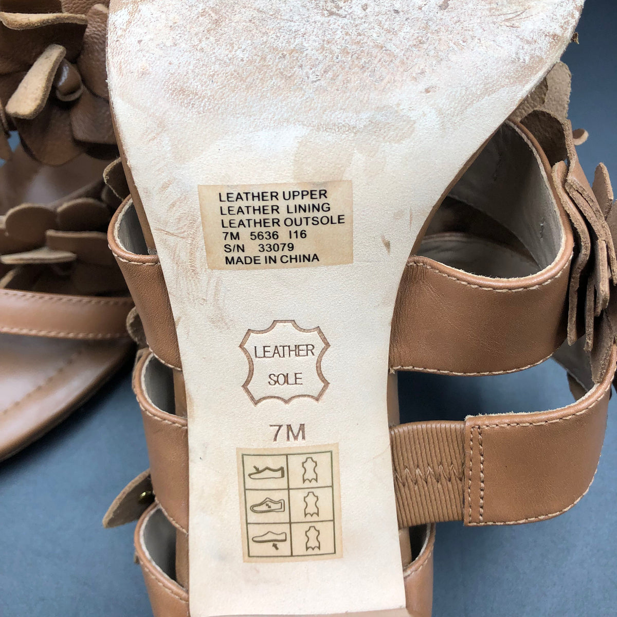 Tory Burch Blossom Floral Applique Brown Leather Block Heel Sandals Size 7 COA