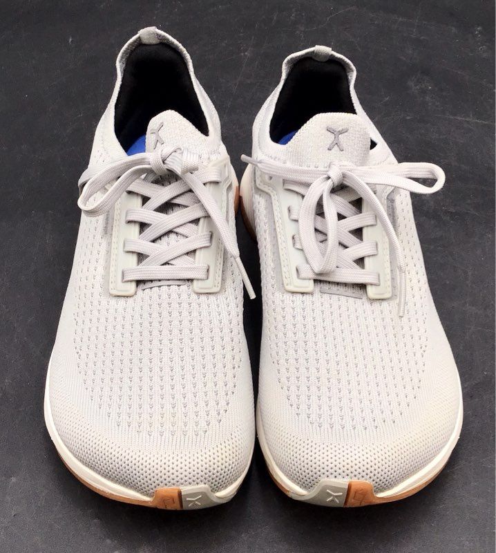 Flux Men's Gray Athletic Shoes - Size 4