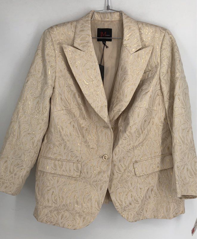 NWT JM Studio Women&#39;s Cream Peak Lapel Two-Button Blazer - Size 16W