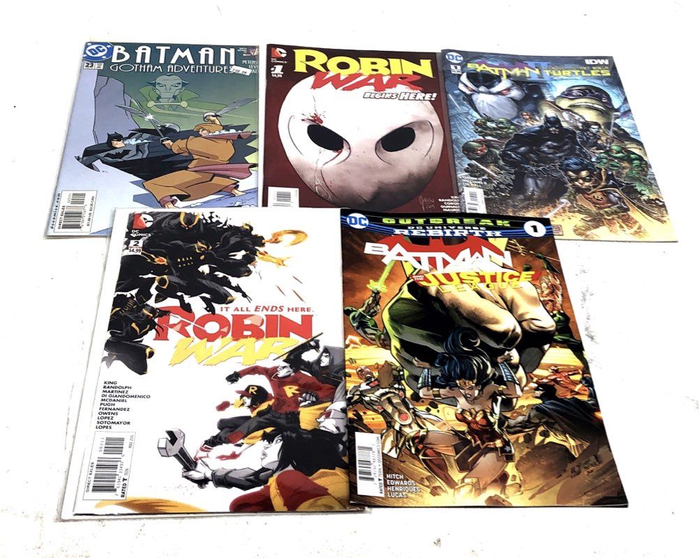 Comic Book Lot DC Comics Batman Superhero Modern Age 25 Comics