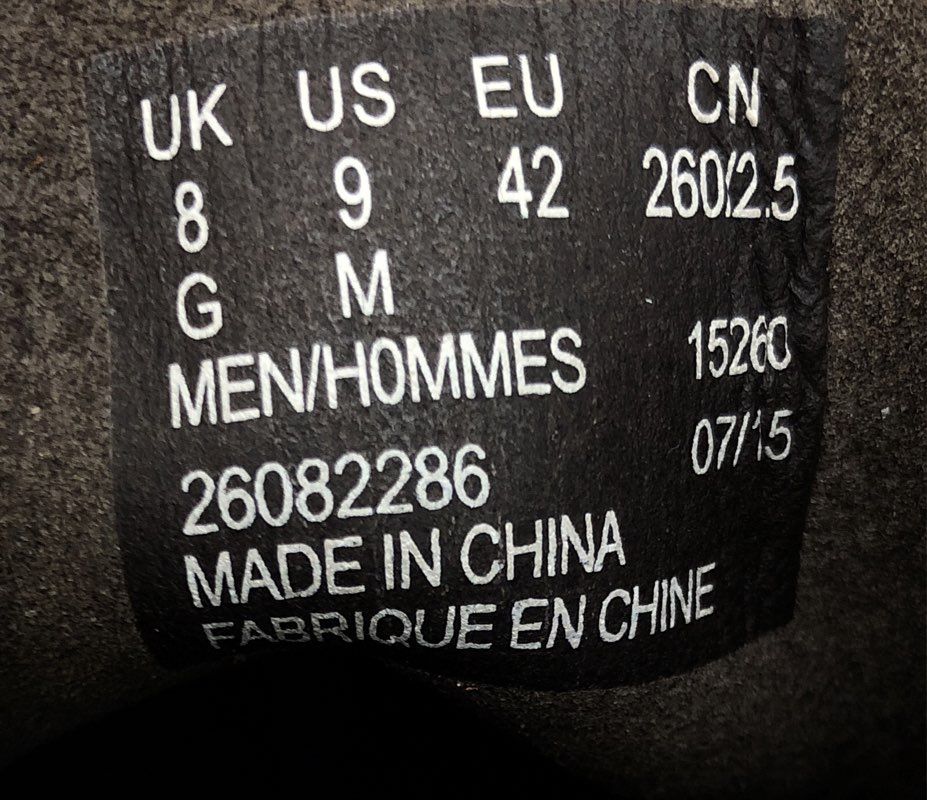 Clarks Men's Bushacre 2 Brown Chukka Boots - Size 9M