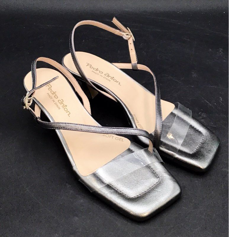 Pedro Antón Pewter Metallic Square Toe Clear Strap Heeled Sandals Size 38 New