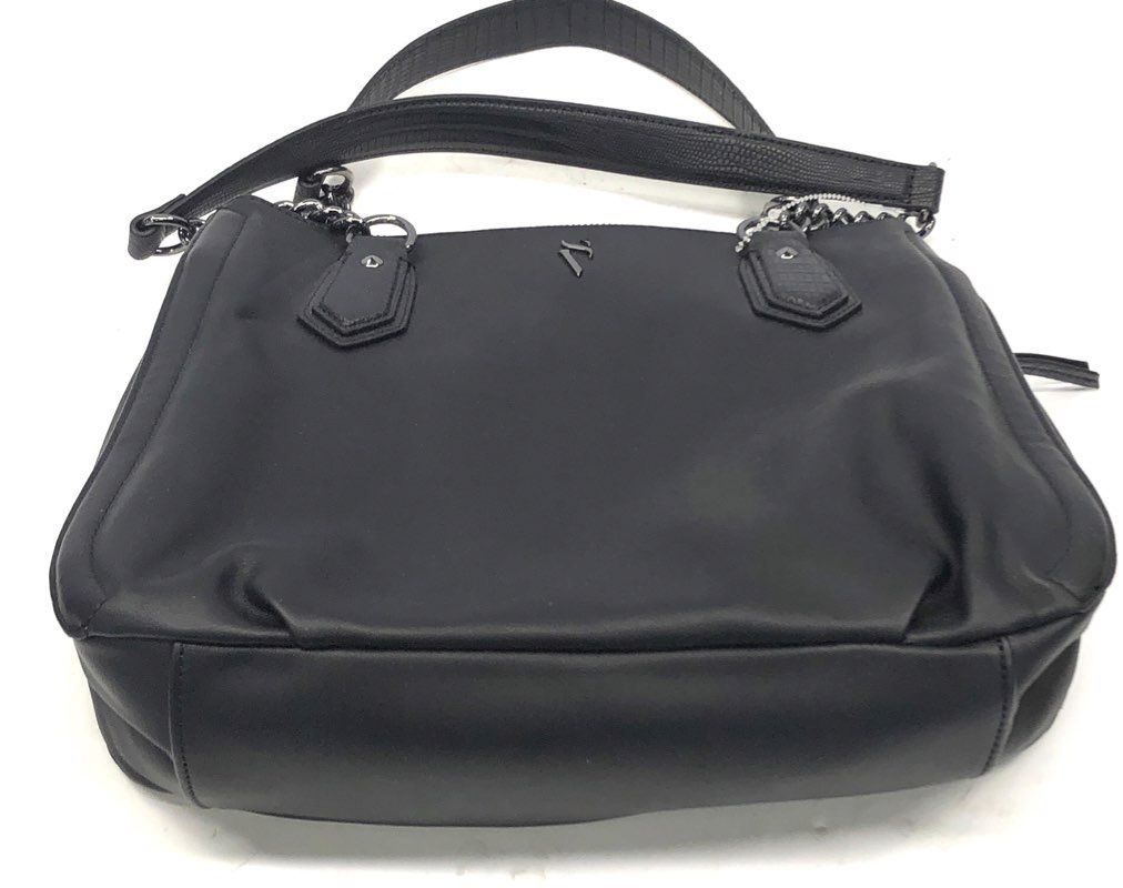 Simply Vera Vera Wang Black Faux Leather Shoulder Bag Gunmetal Chain Hardware