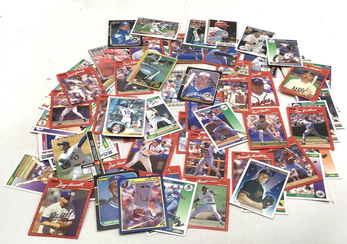 4.3 lbs. Lot of Baseball MLB Cards. Medium Box, Unsorted