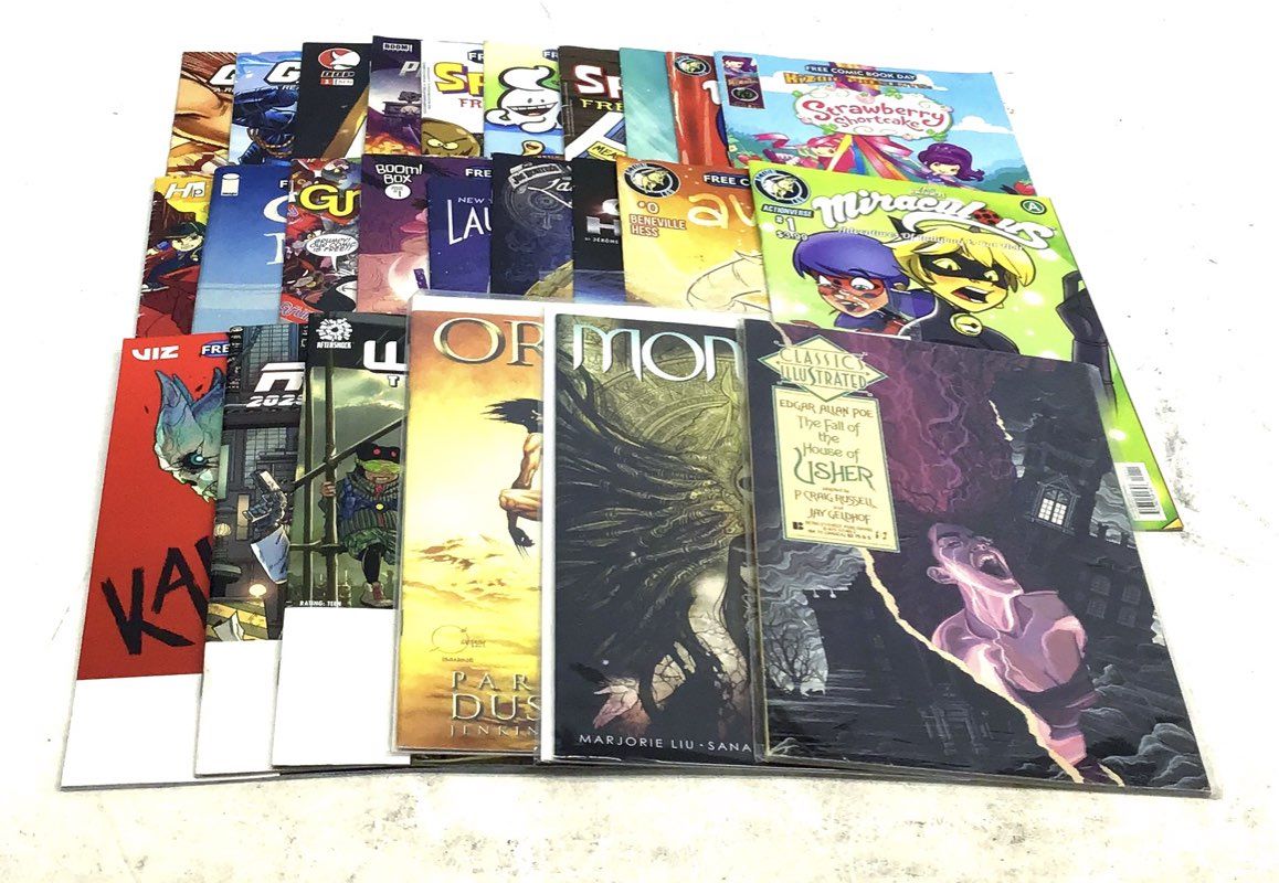 Comic Book Lot Marvel DC Image IDW VIZ Modern Age Mixed Genres 25 Comics