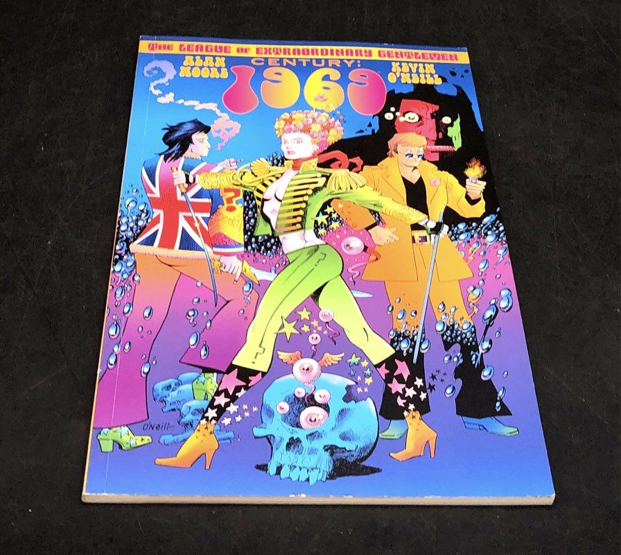 Heavy Metal Magazine & Comic Lot Marvel The Nam Alan Moore League Century 5 PC