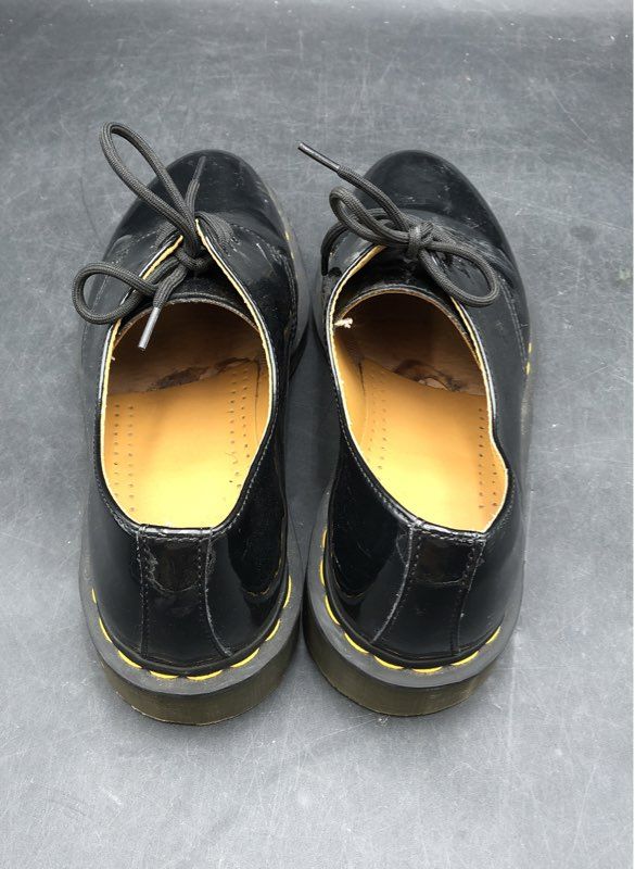 Dr. Martens Women's Black Oxford Dress Shoes - Size 10