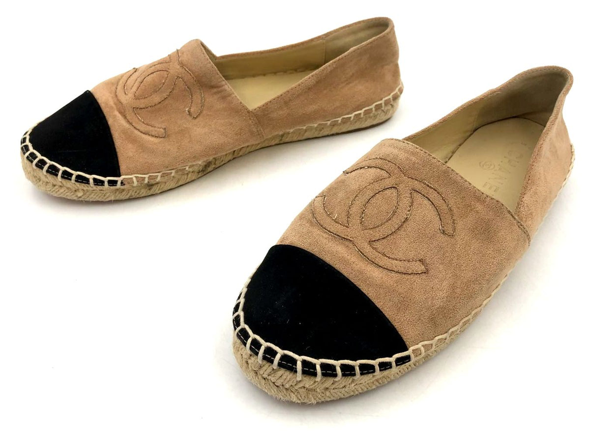 Chanel Inspired Women's Tan/Black Suede Cap Toe Espadrille CC Flats - Size 41