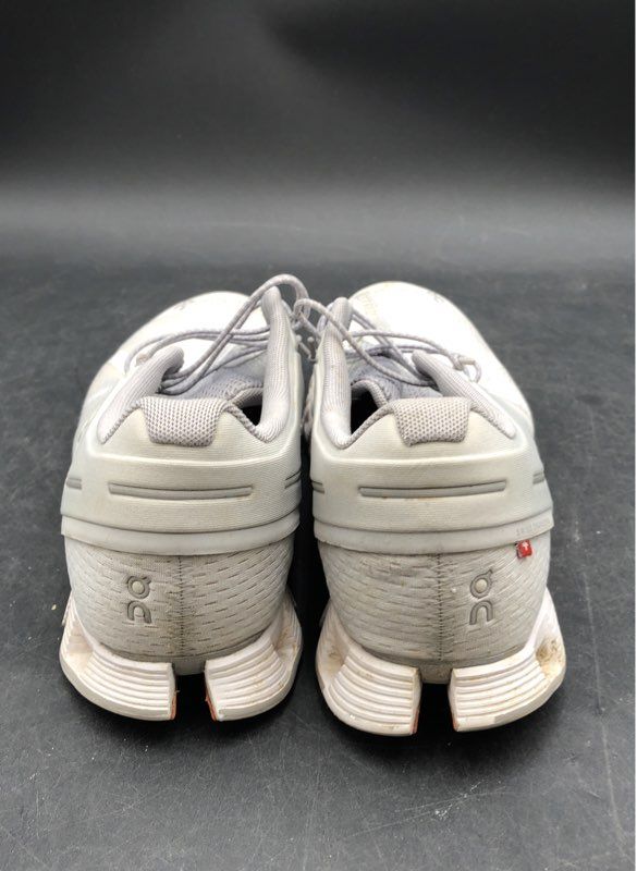 On Cloud Women's White Athletic Shoes - Size 9.5