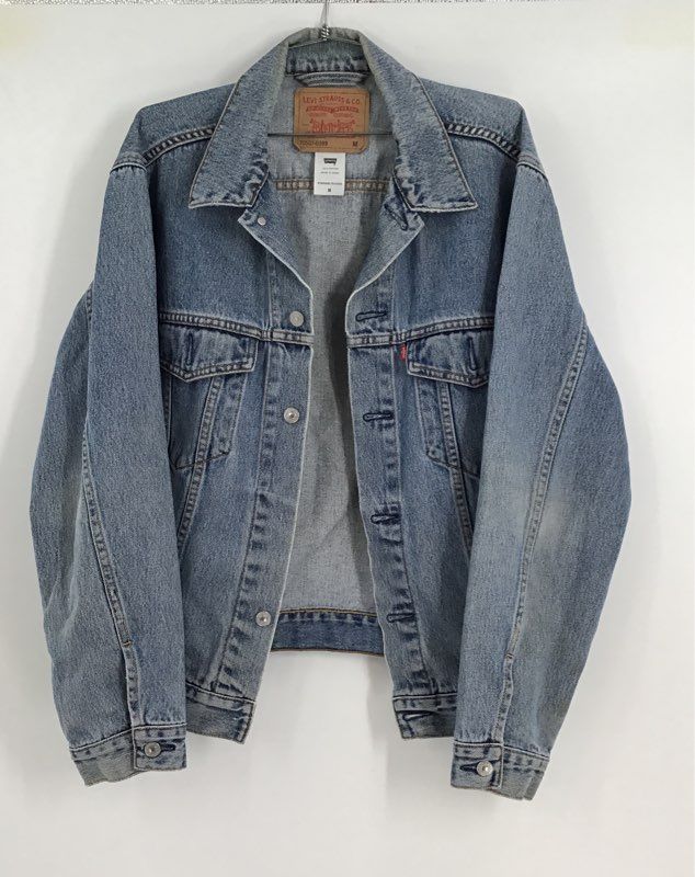 Levi&#39;s Men&#39;s Blue Denim Standard Trucker Jacket - Size M