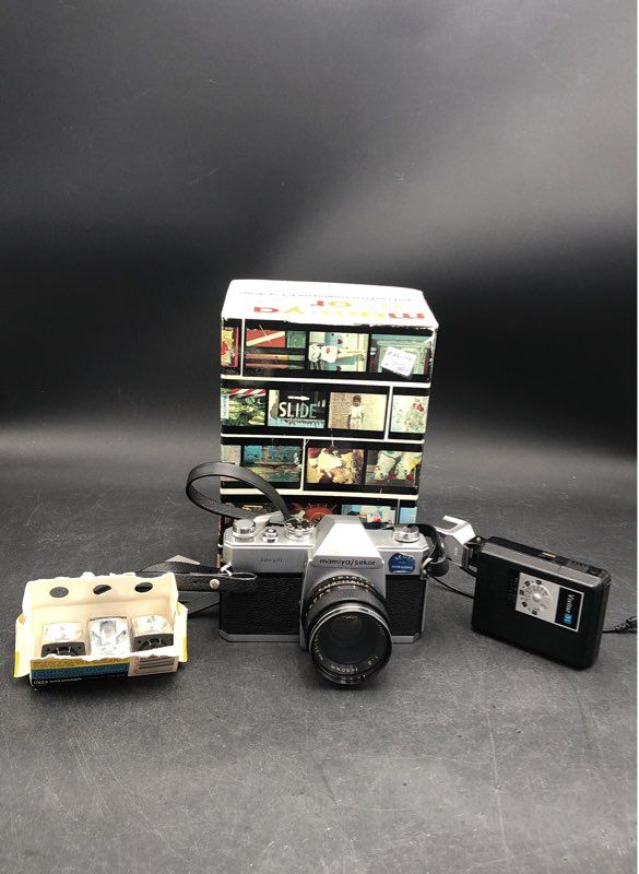 Mamiya Sekor 500 DTL Film 35mm Camera With Accessories