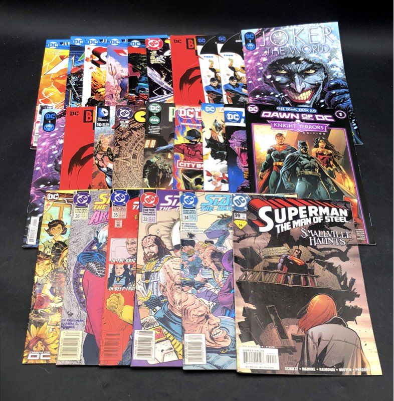 DC Comic Book Lot Modern & Copper Age Superhero Approximately 25 Comics