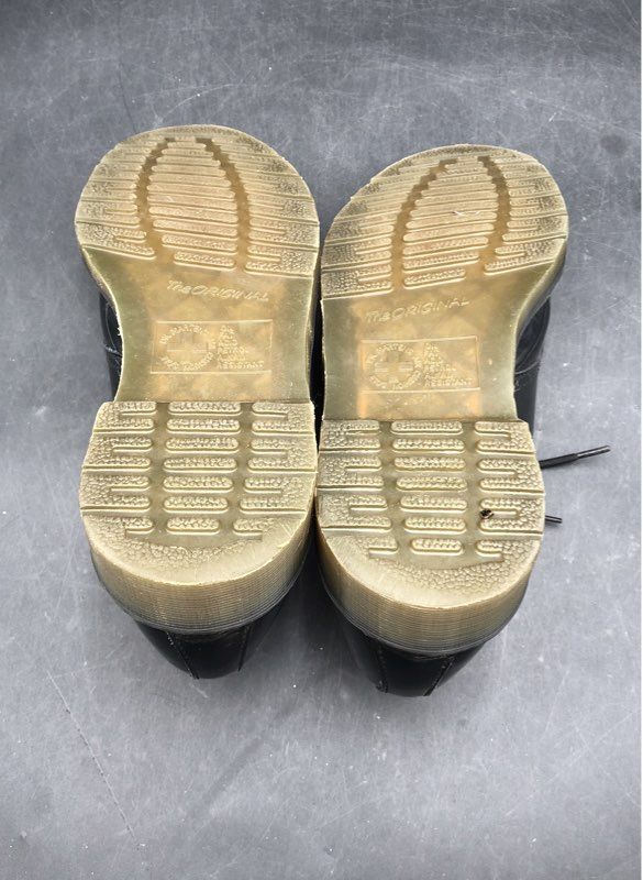 Dr. Martens Women's Black Oxford Dress Shoes - Size 10