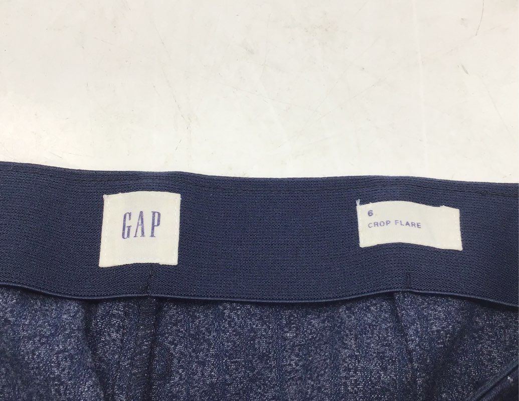 Gap Women's Navy Blue Pinstriped Crop Flare Pants Elastic Waist Side Zip Size 6