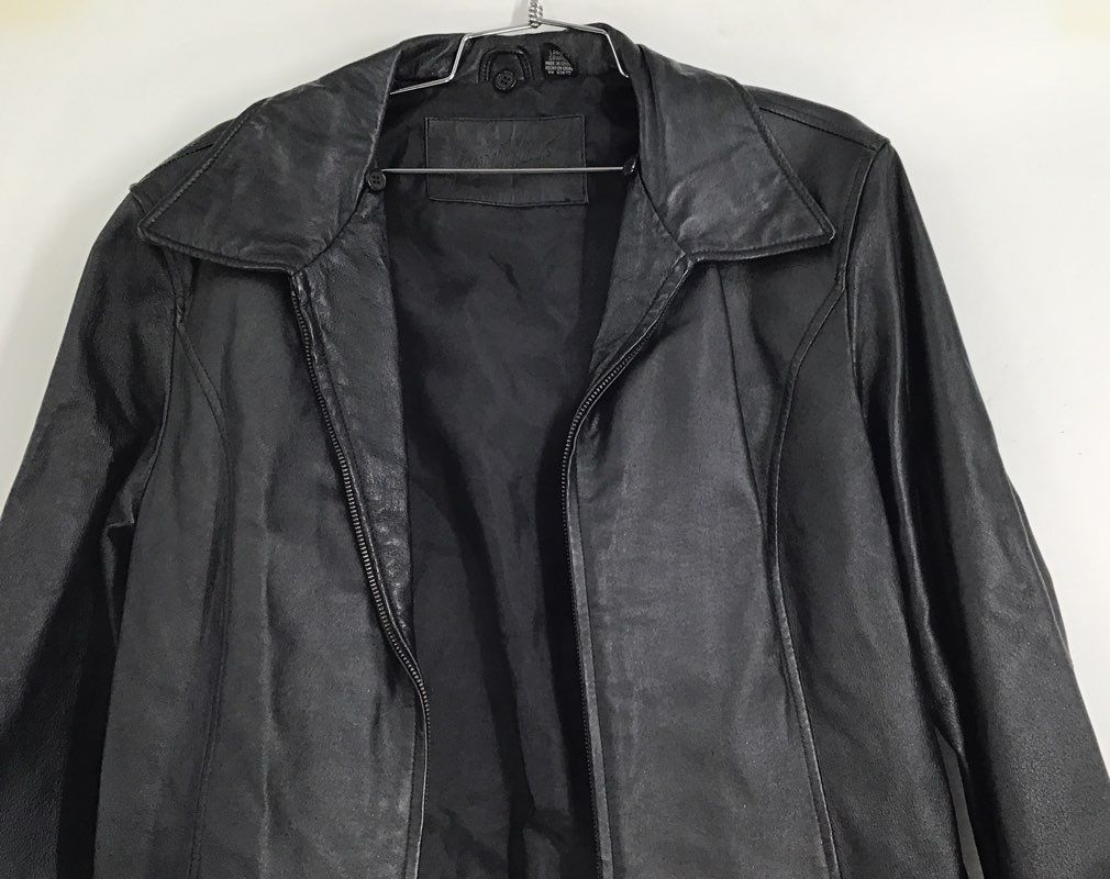 Jacqueline Ferrar Women&#39;s Black Leather Jacket - Size Large