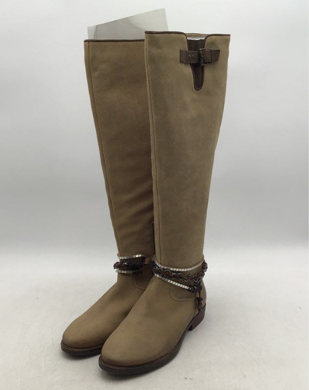 OTBT Women&#39;s Trout Creek Beige Leather Round Toe Riding Boots - Size 6M