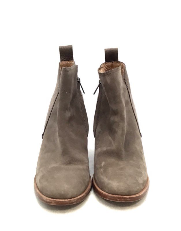 Ugg Women&#39;s Pixley Brown Suede Ankle Bootie - Size 9.5