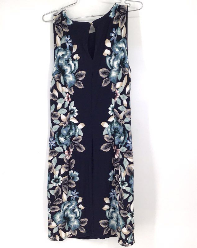 NWT White House Black Market Women&#39;s Blue Sheath Dress - Size Medium