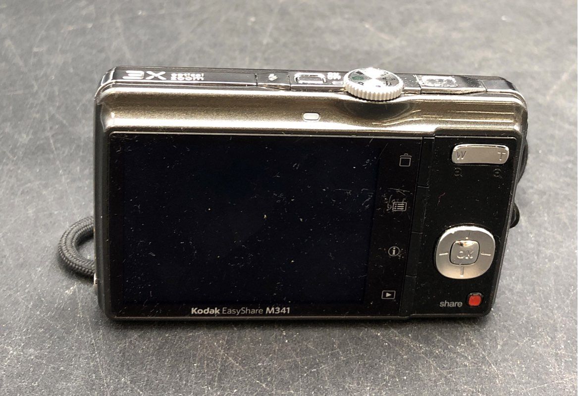 Kodak EasyShare M341 12.2MP Digital Camera 3x Optical Zoom