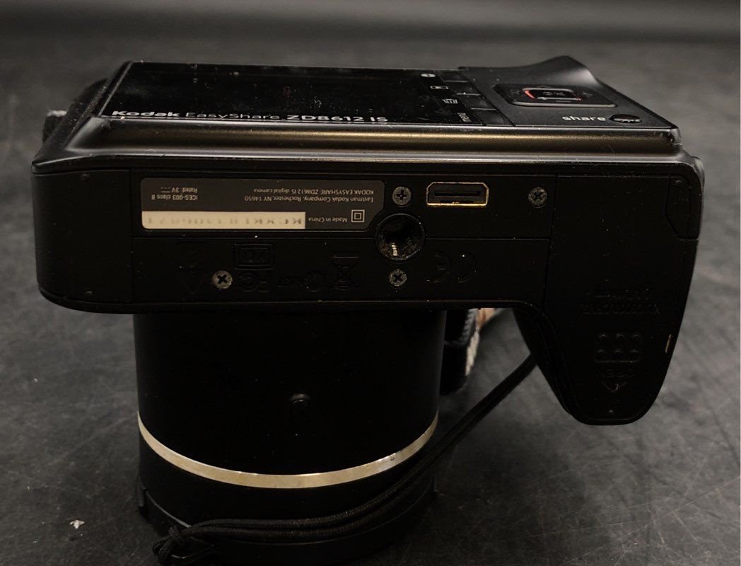 Kodak EasyShare ZD8612 IS Digital Camera 8.1MP 12x Optical Zoom Image Stab.
