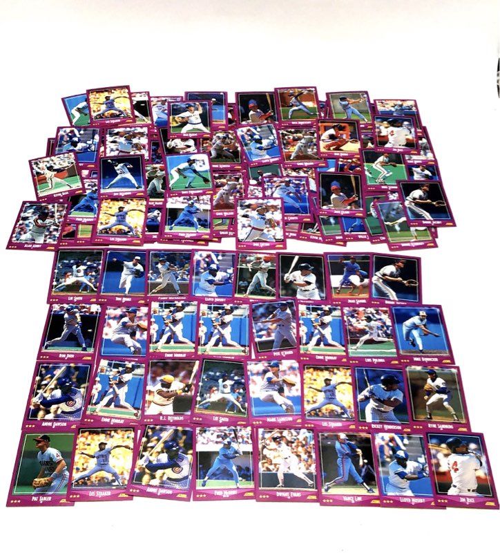 1.1 lbs. Lot Of 1980 Baseball MLB Cards. Medium Box, Unsorted