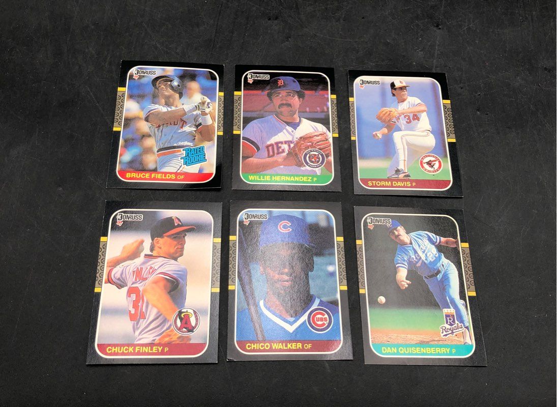 13.98 lbs. Lot Of Topps Baseball MLB, Football Cards. Medium Box, Unsorted