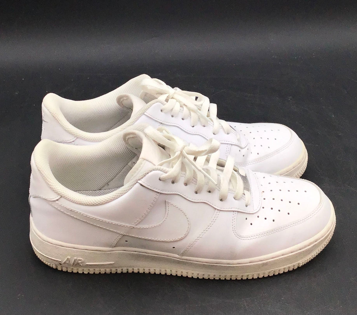 Nike Men's Air Force 1 Low '07 White Athletic Shoes - Size 11