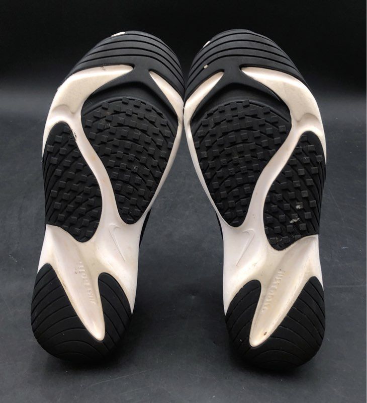 Nike Zoom 2K White Black Sneakers Women's Size 10.5