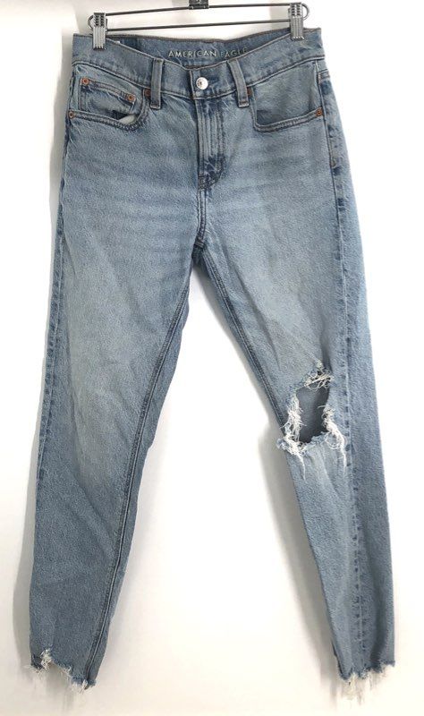 American Eagle Women's Light Wash Distressed High Rise Stretch Jeans Sz 2 Short