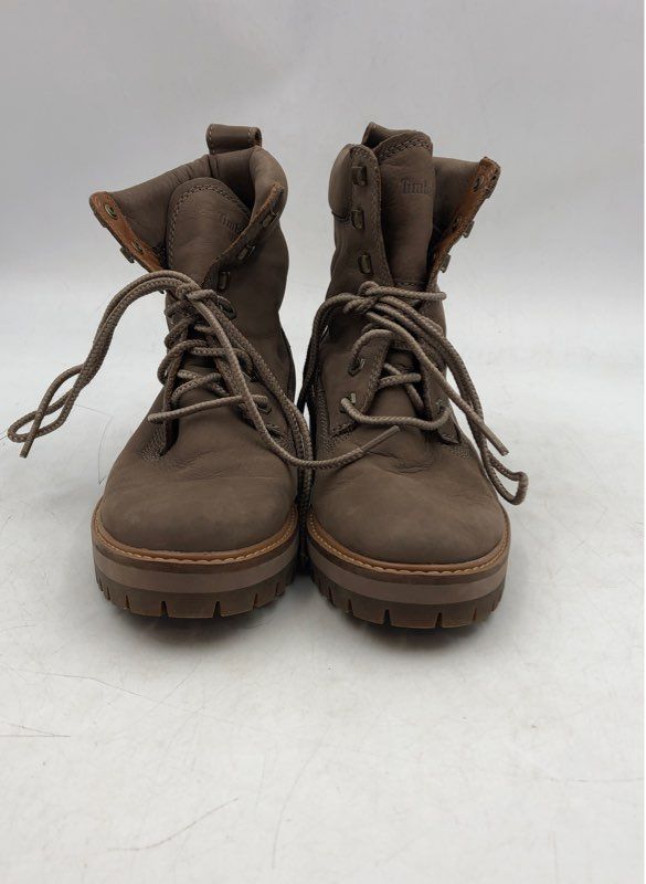 Timberland Women&#39;s Courmayeur Valley A1RQX Taupe Combat Boots - Size 8