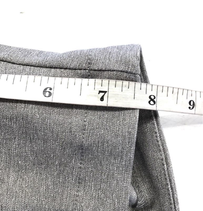 NWT Lady Hagen Women's Gray Tummy Control 7" Athletic Shorts - Size M