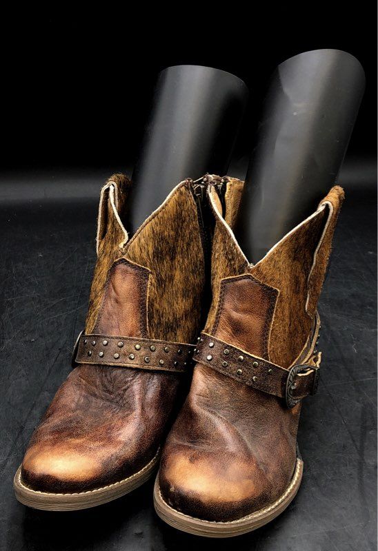 Sterling River Brown Leather Cowhide Studded Western Ankle Boots Size 8 M