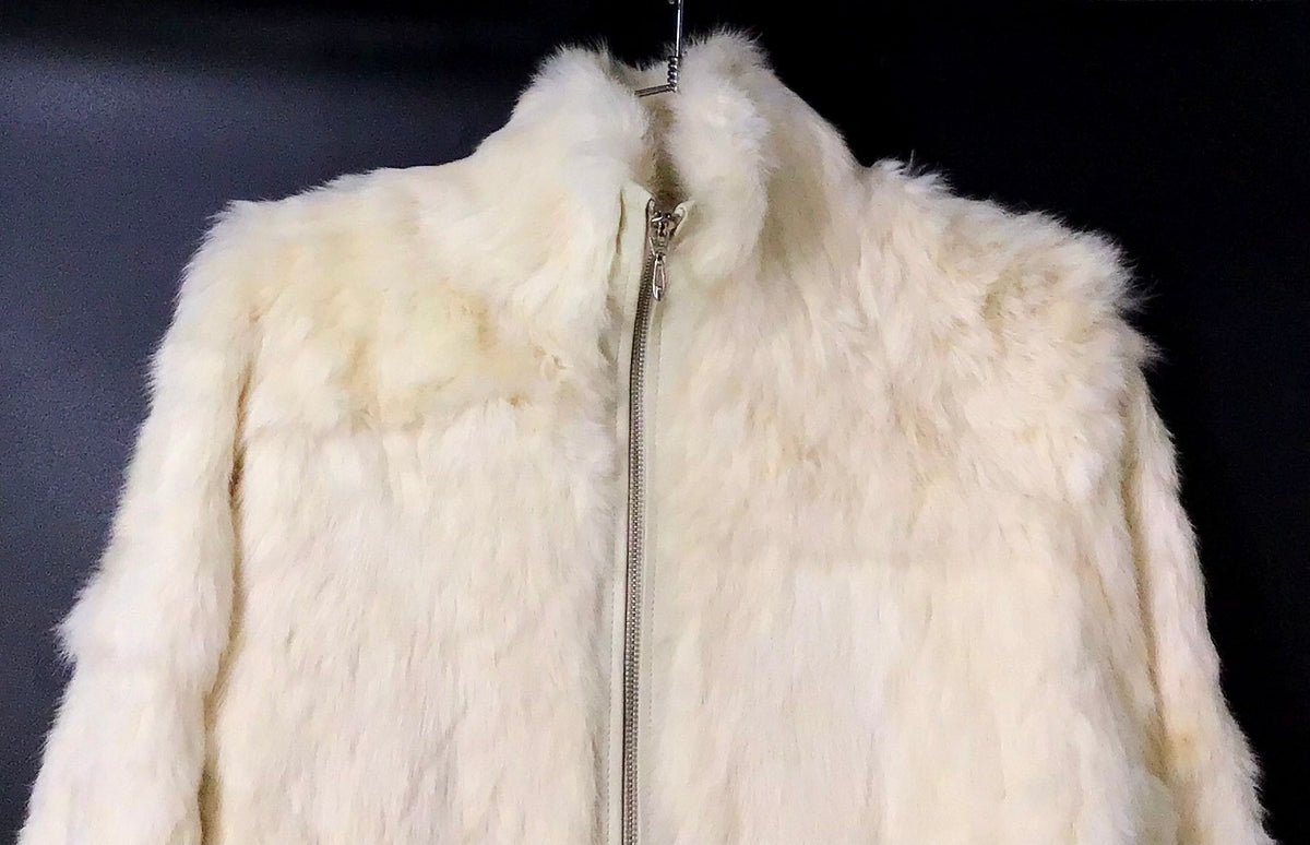 Wilsons Leather Maxima Women's White Fur Jacket - Size XL