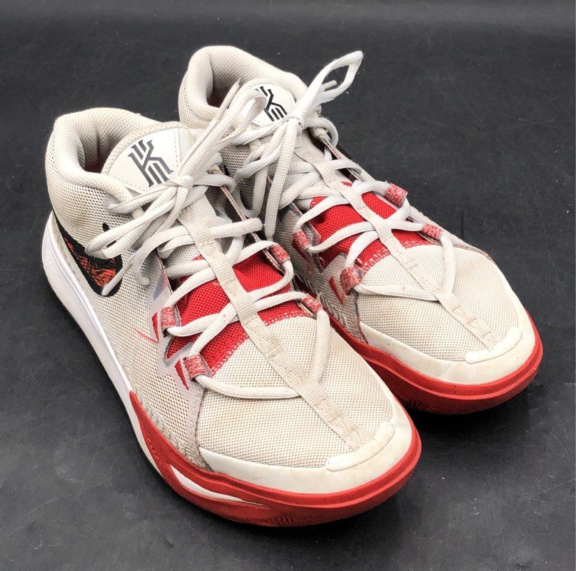 Nike Kyrie Flytrap 6 Light Bone Black University Red Basketball Shoes Size 7.5