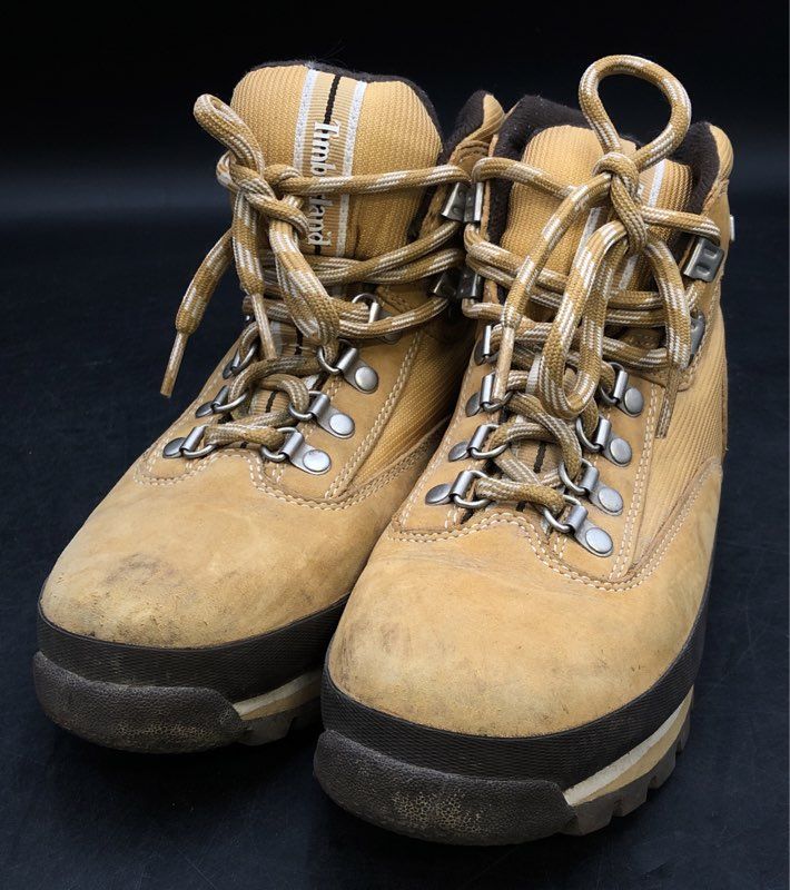 Timberland Women's Tan Hiking Boots - Size 8M