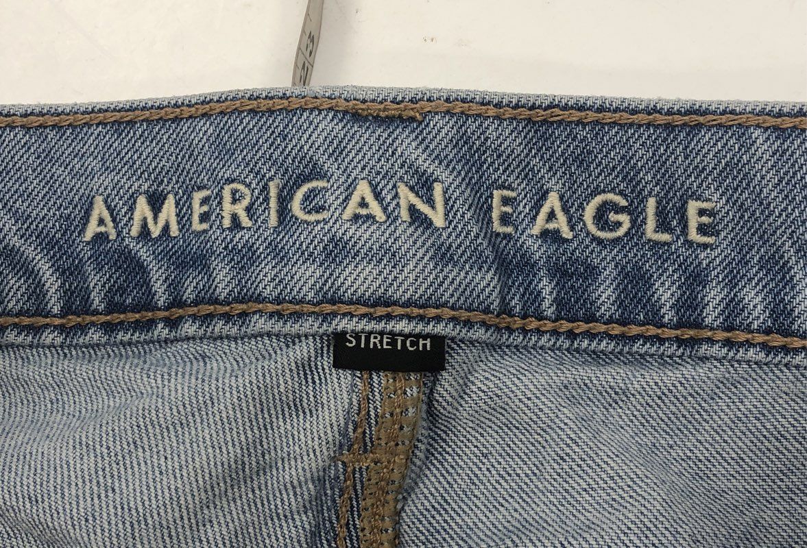 American Eagle Women's Light Wash Distressed High Rise Stretch Jeans Sz 2 Short