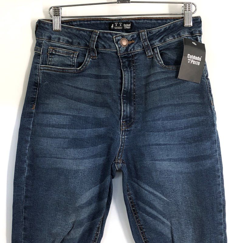Cuidado con el Perro Women's Blue Distressed Frayed Hem High Rise Jeans Sz 6 NWT