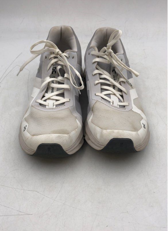 On Cloud Womens White Running Shoes - Size 11