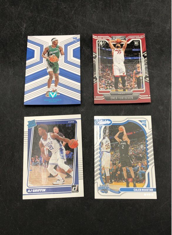 11:3.5lbs. Lot Of Mixed Sports Basketball, Football Cards. Medium Box, Unsorted