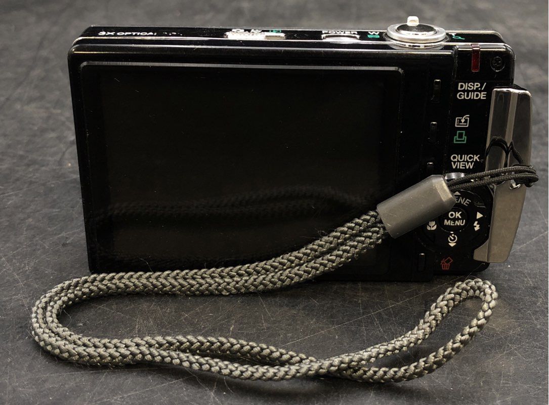 Olympus SP-700 6.0 MP Digital Point & Shoot Camera