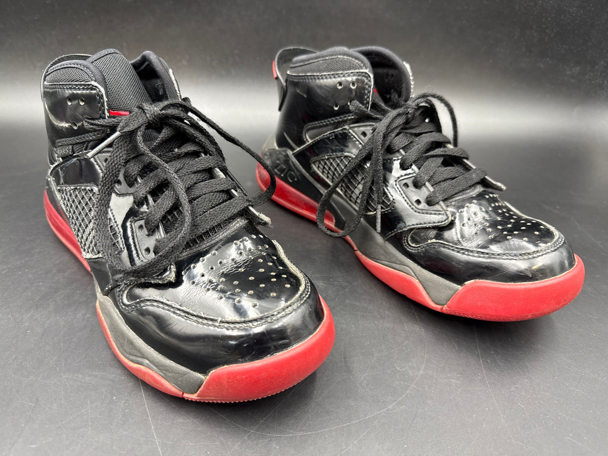 Nike Jordan Mars 270 Black Red Grey High Top Sneakers Size 5.5Y COA