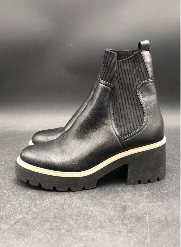 Dolce Vita Women's Black Ankle Boots - Size 5.5