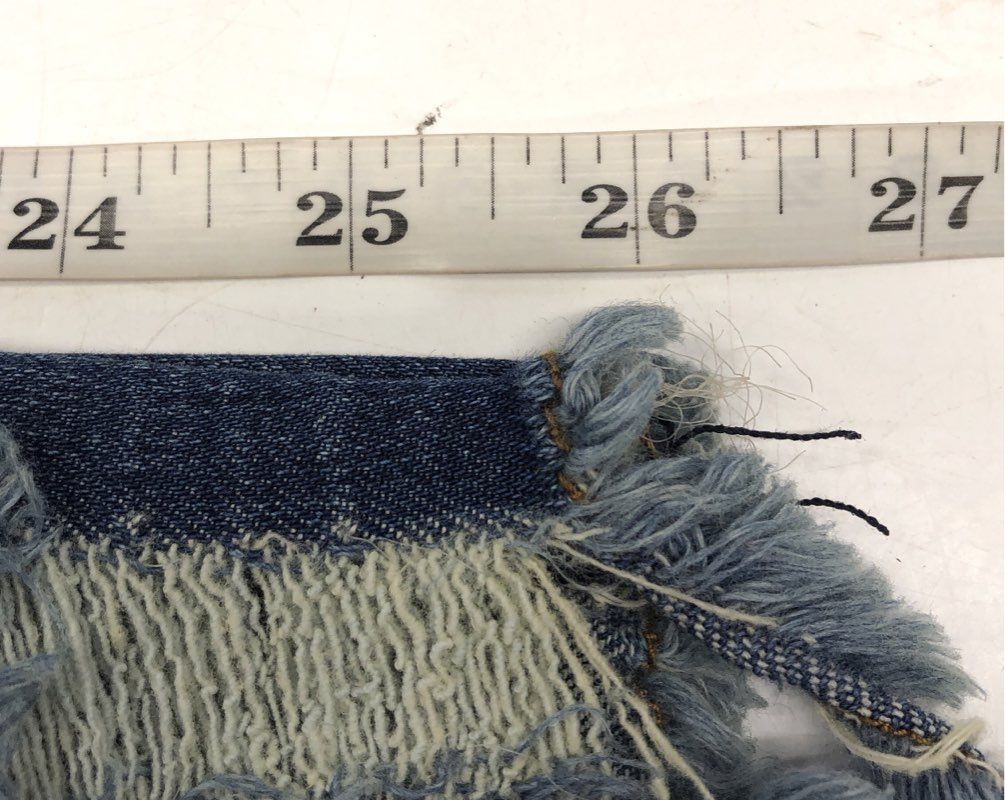 Cuidado con el Perro Women's Blue Distressed Frayed Hem High Rise Jeans Sz 6 NWT