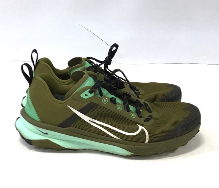 Nike Air Zoom Terra Kiger 8 Olive Mint Trail Running Shoes Men's Size 10.5