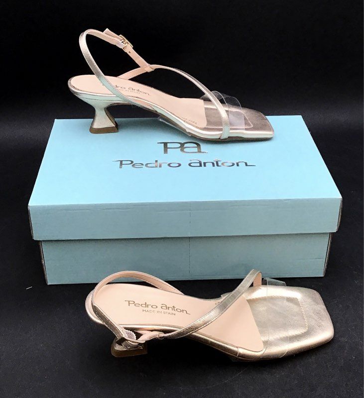 Pedro Anton Champagne Rose Vinyl Square Toe Slingback Heels Sandals Sz EU 36
