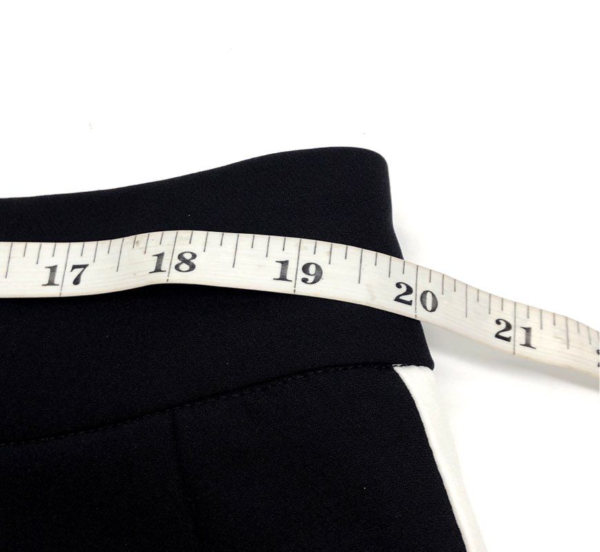 New York & Company Women's Black Shorts White Side Stripe Back Zip NWT Sz XL