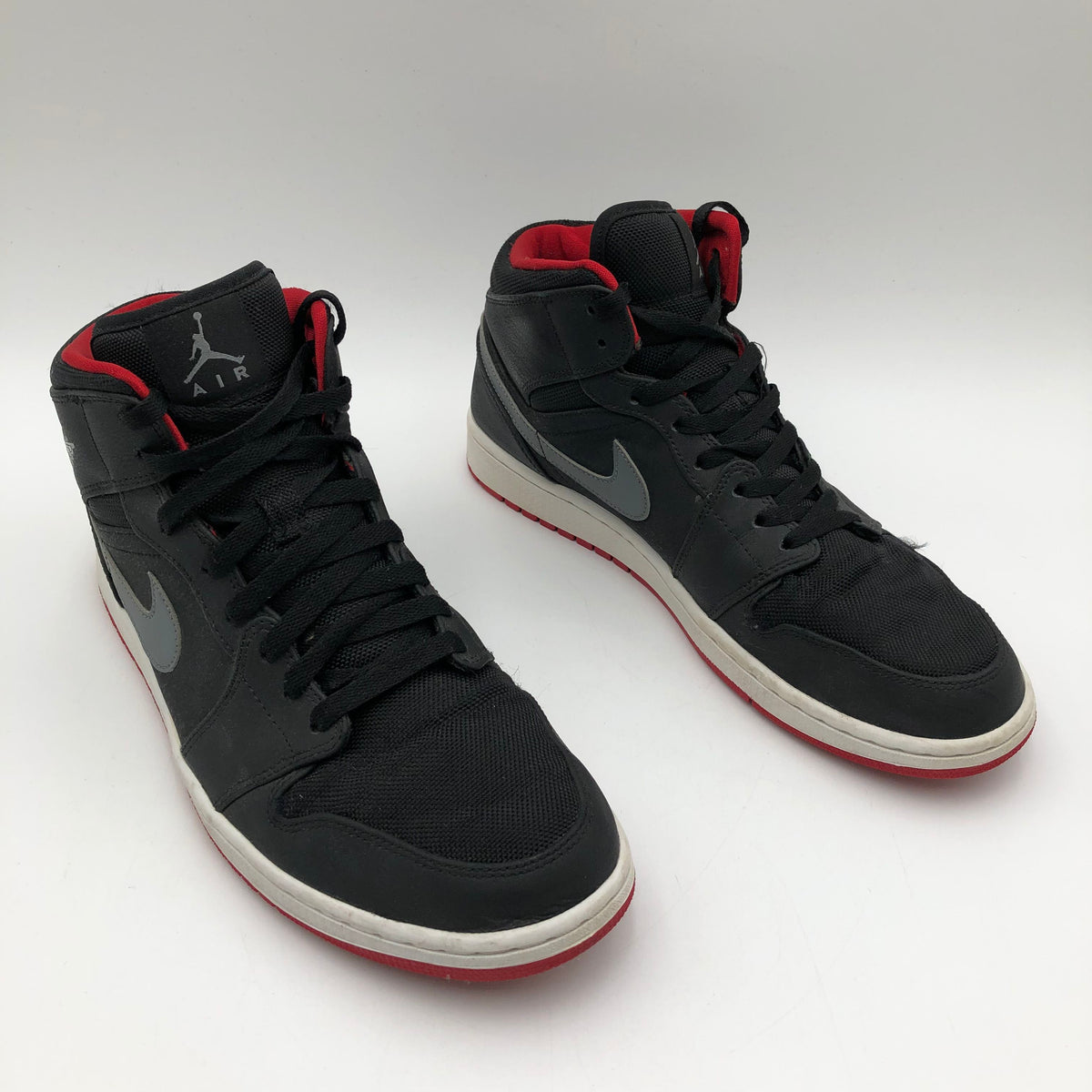 Nike Air Jordan 1 Retro High Black Cool Grey Red Sneakers Size 12 COA